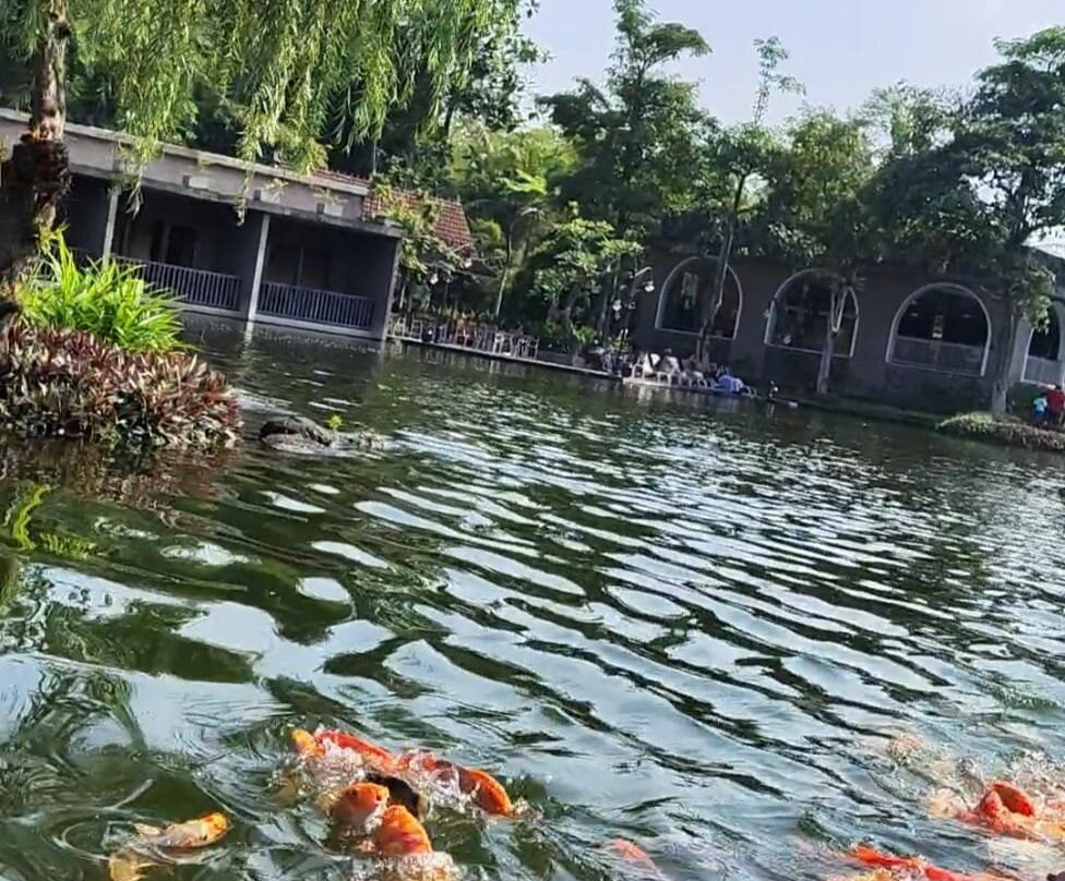 The Westlake Resort Yogyakarta主图