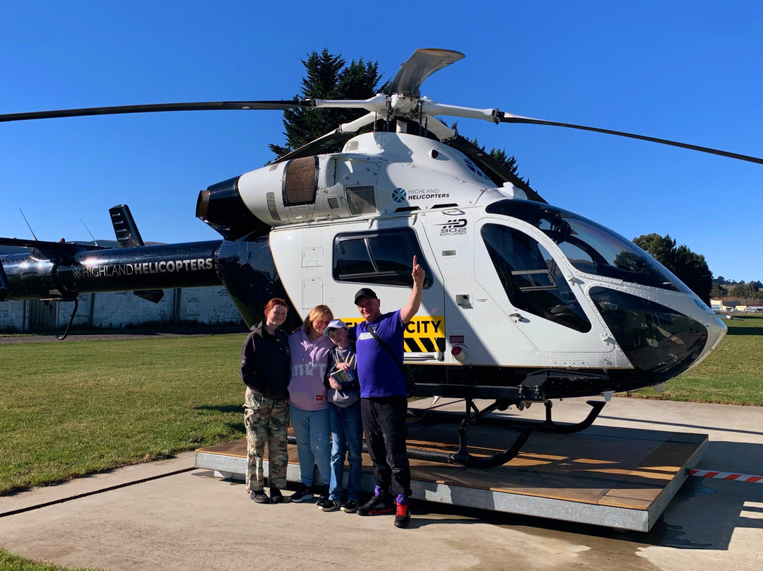 Highland Helicopters景点图片