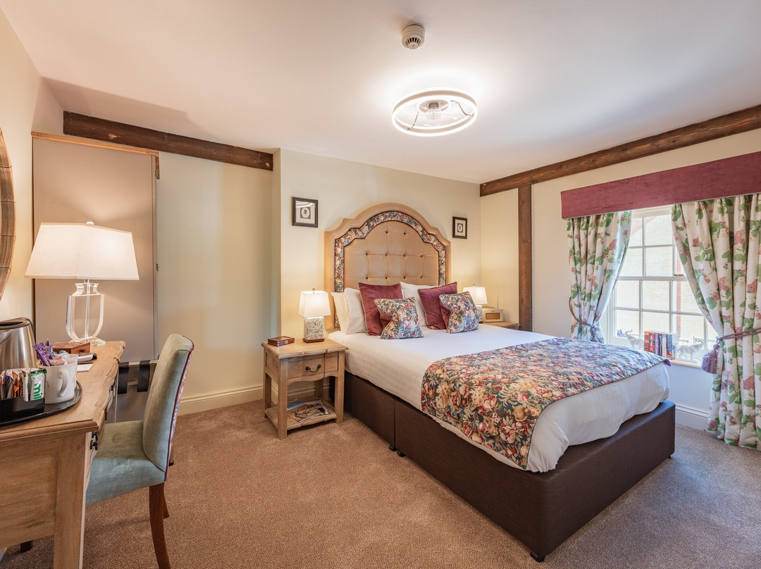 The King William Iv Country Pub & Hotel主图