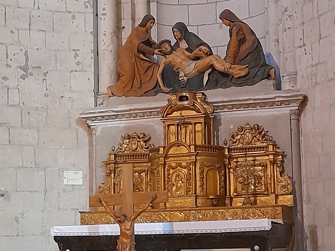 Eglise Saint-Pierre de Saumur景点图片
