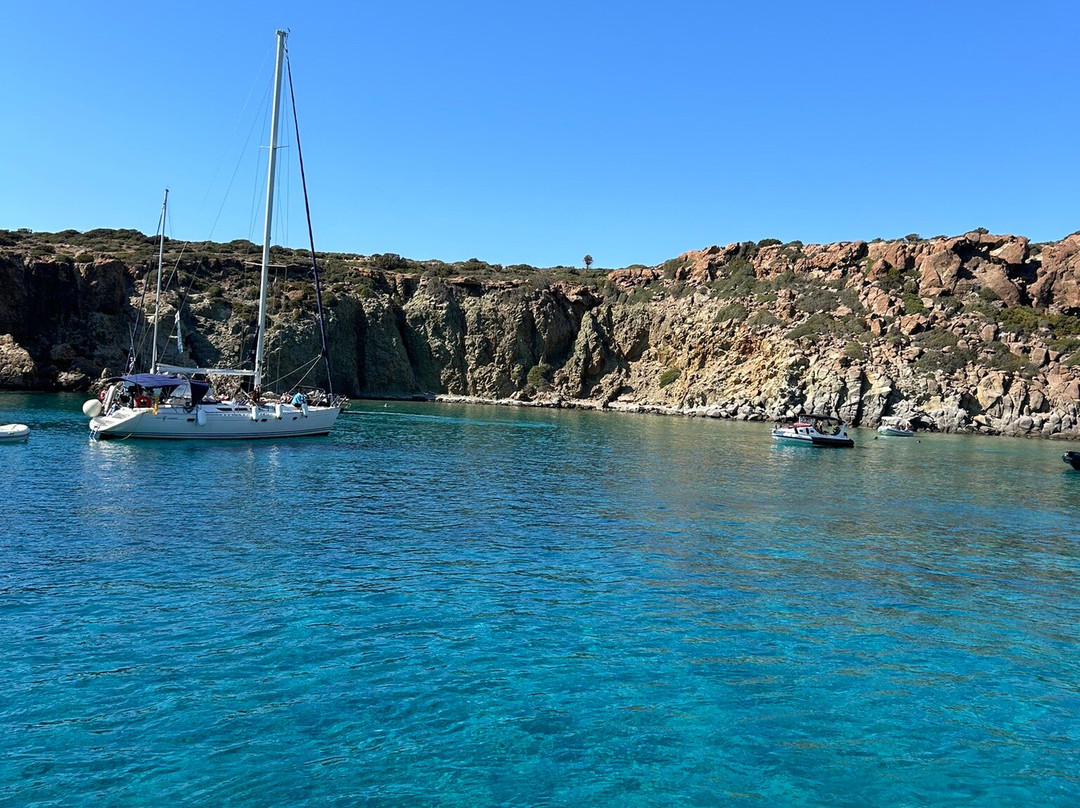 Kalogries Beach-米洛斯岛必去景点