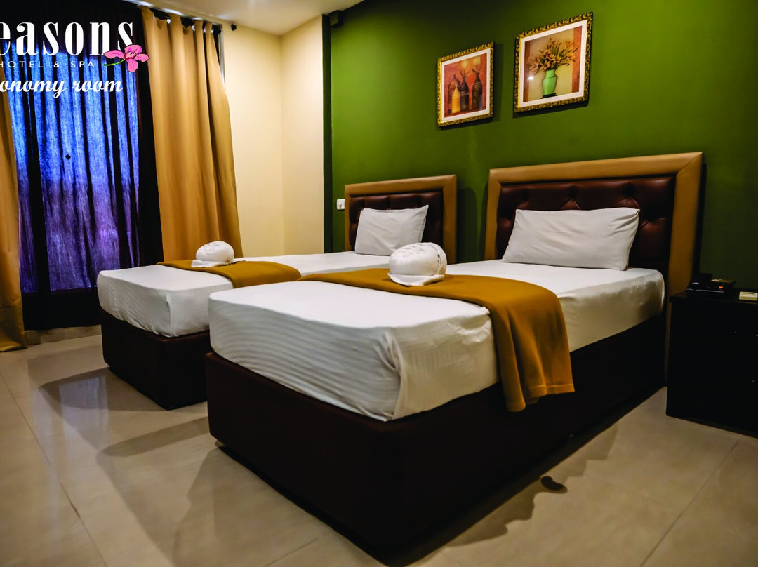 Seasons Hotel & Spa主图