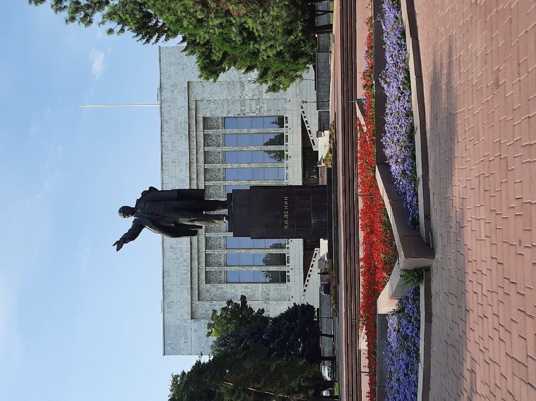 Vladimir Lenin Statue-比斯凯克必去景点