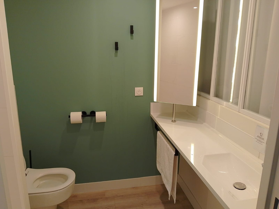 宜必思尚品利摩日中心酒店主图