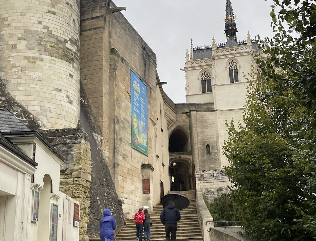 Place Michel Debré景点图片
