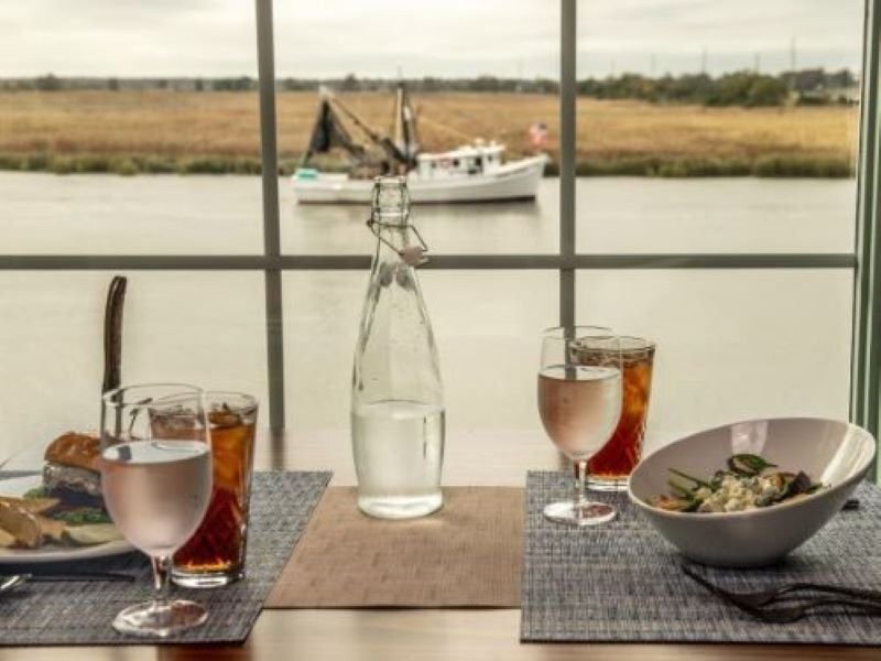 Oaks on the River主图