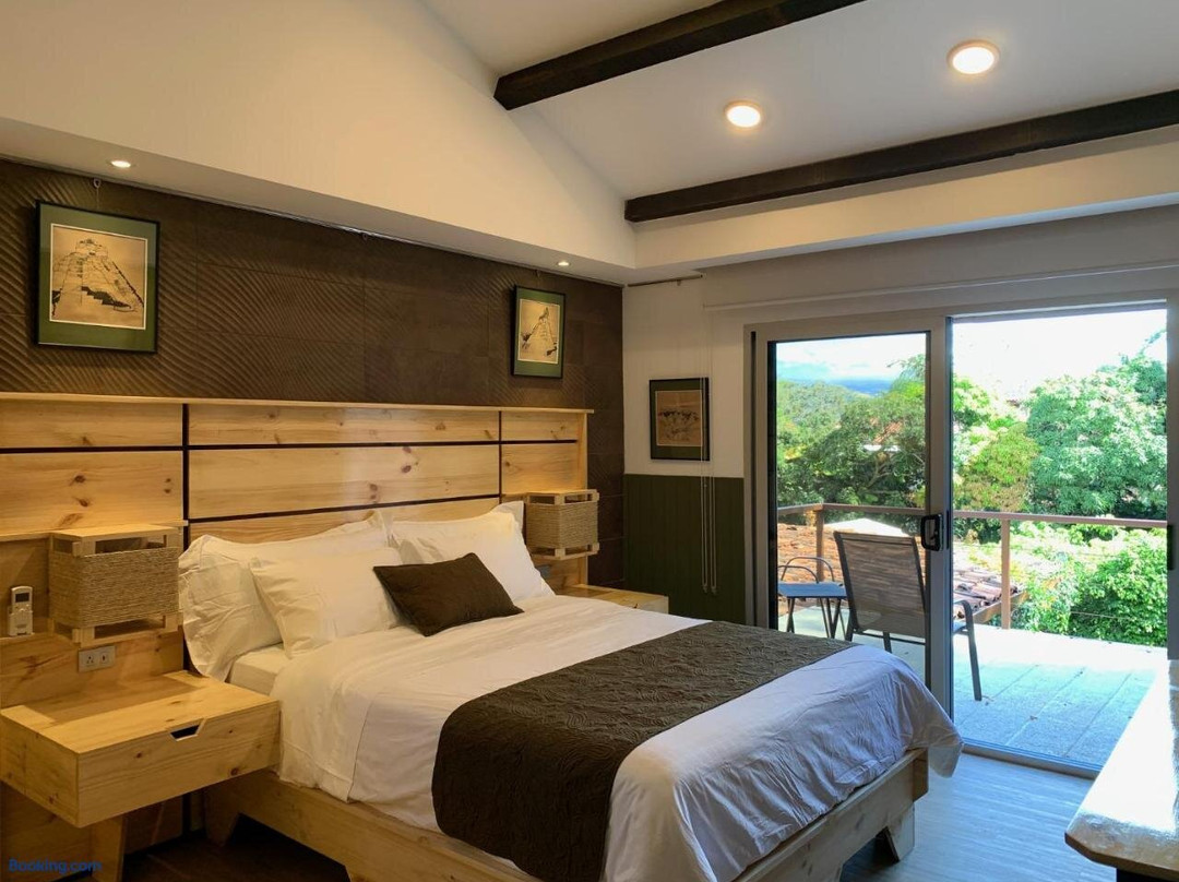 Aranjuez Lofts Santa Ana