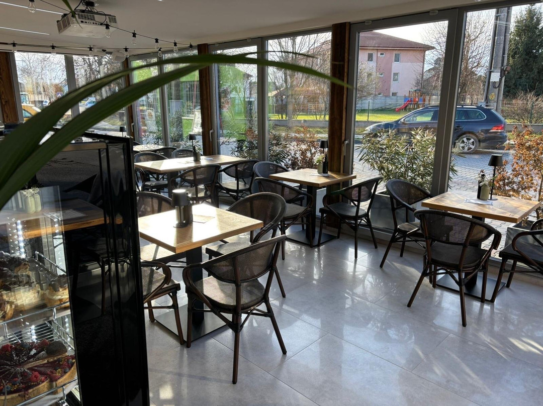 Fanti's Restaurant Pizza & Bar