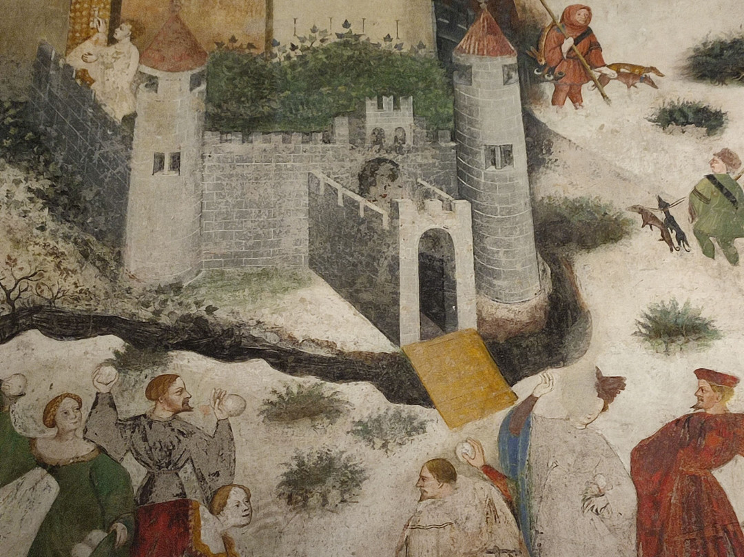 Torre Aquila景点图片