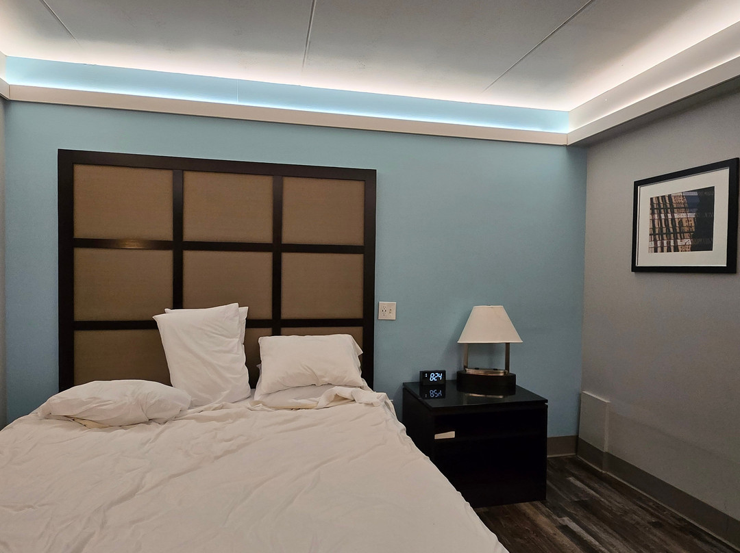 Days Inn By Wyndham Southington主图