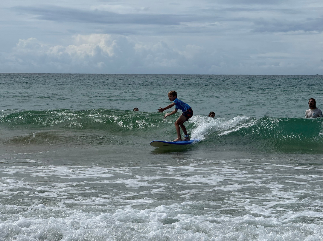 Hang Ten Surf Co-比林加必去景点
