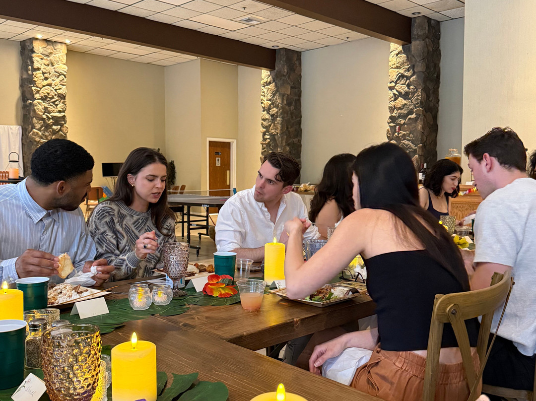 雪松小屋酒店主图