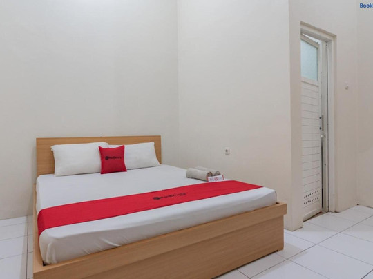 RedDoorz near Universitas Siliwangi Tasikmalaya