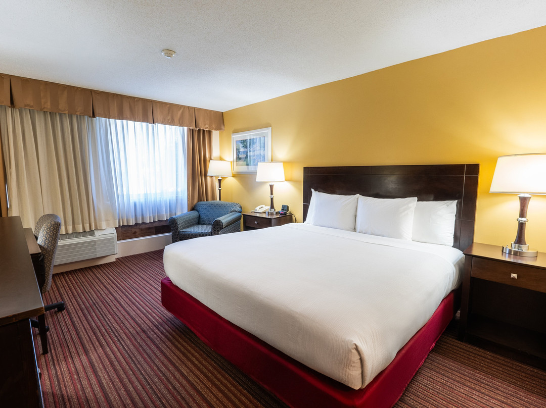 波特兰炉边套房酒店主图