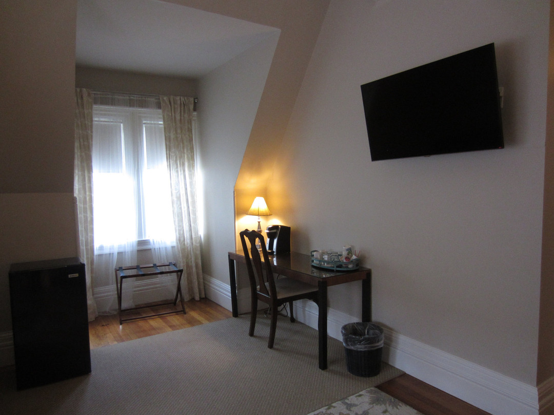 埃姆伍德巴法洛旅馆 主图