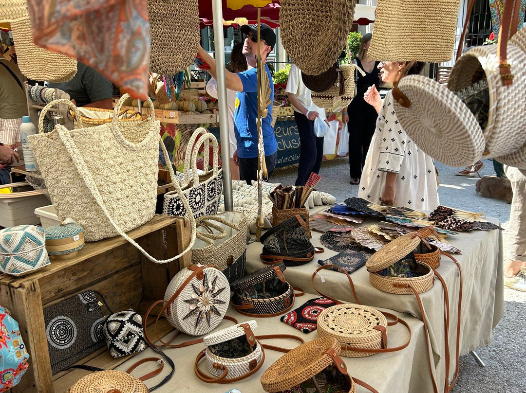 Marché de Lourmarin-Lourmarin必去景点