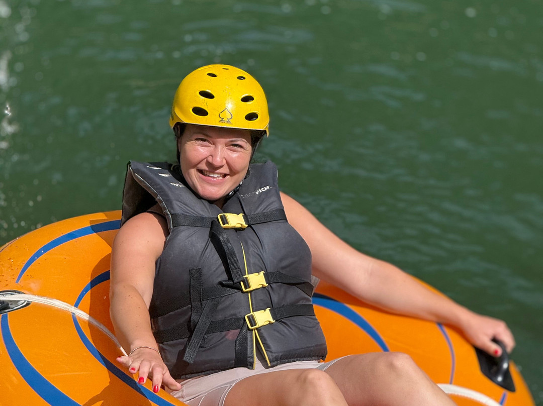 Ace Ventura Taxi & Tours-St. George's必去景点