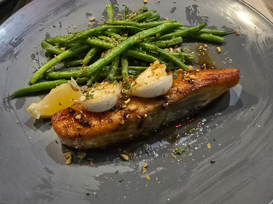 Bald Hen Bistro - Ortigas