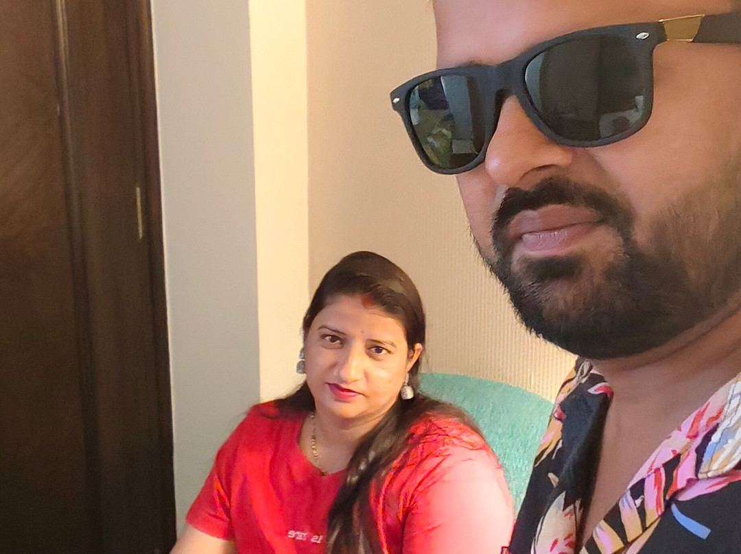 哈里瓦卡尔森乡村套房酒店主图