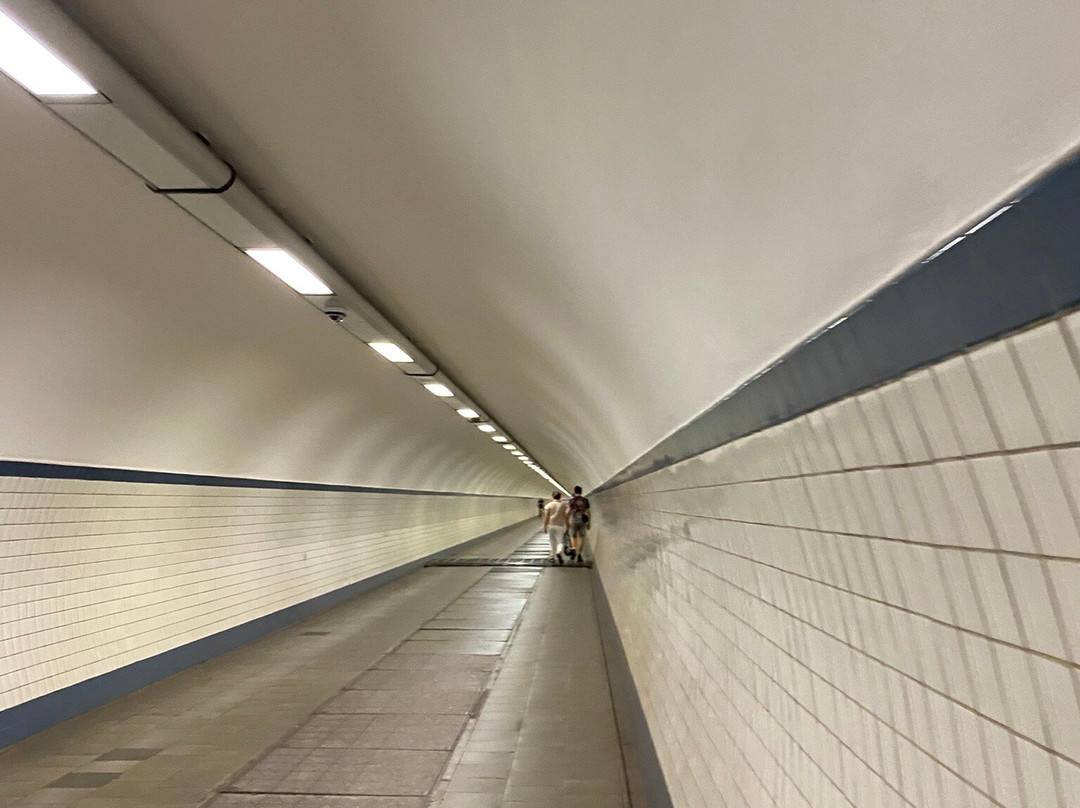 St. Anna's Tunnel / Pedestrians' Tunnel-安特卫普必去景点
