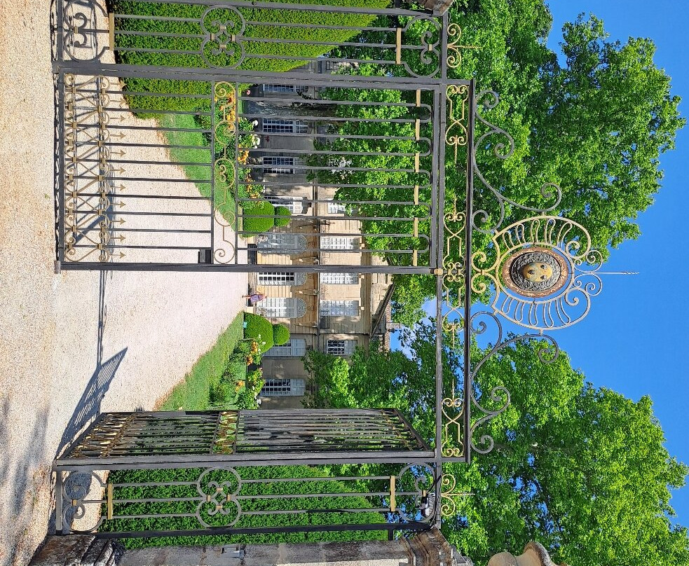 Chateau de Sauvan-Mane必去景点