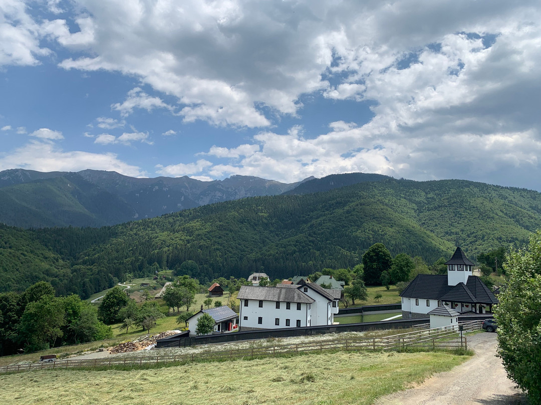 Manastirea Bran-Simon必去景点