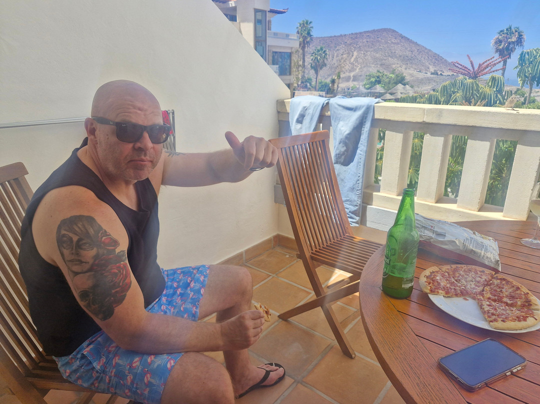 丽晶乡村俱乐部酒店主图