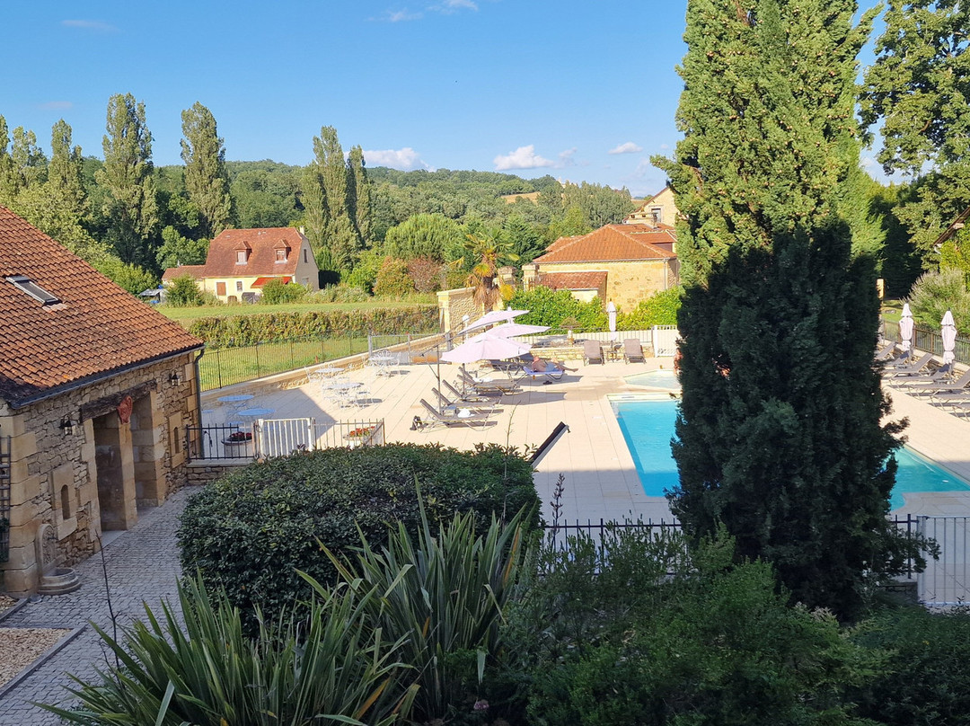 雷德庞当斯德蒙雷库酒店主图