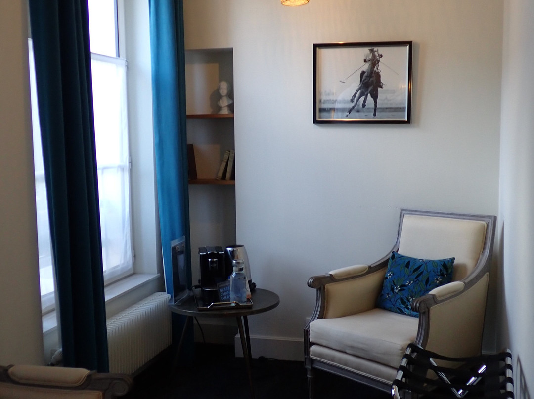 Hotel Le Chantilly主图