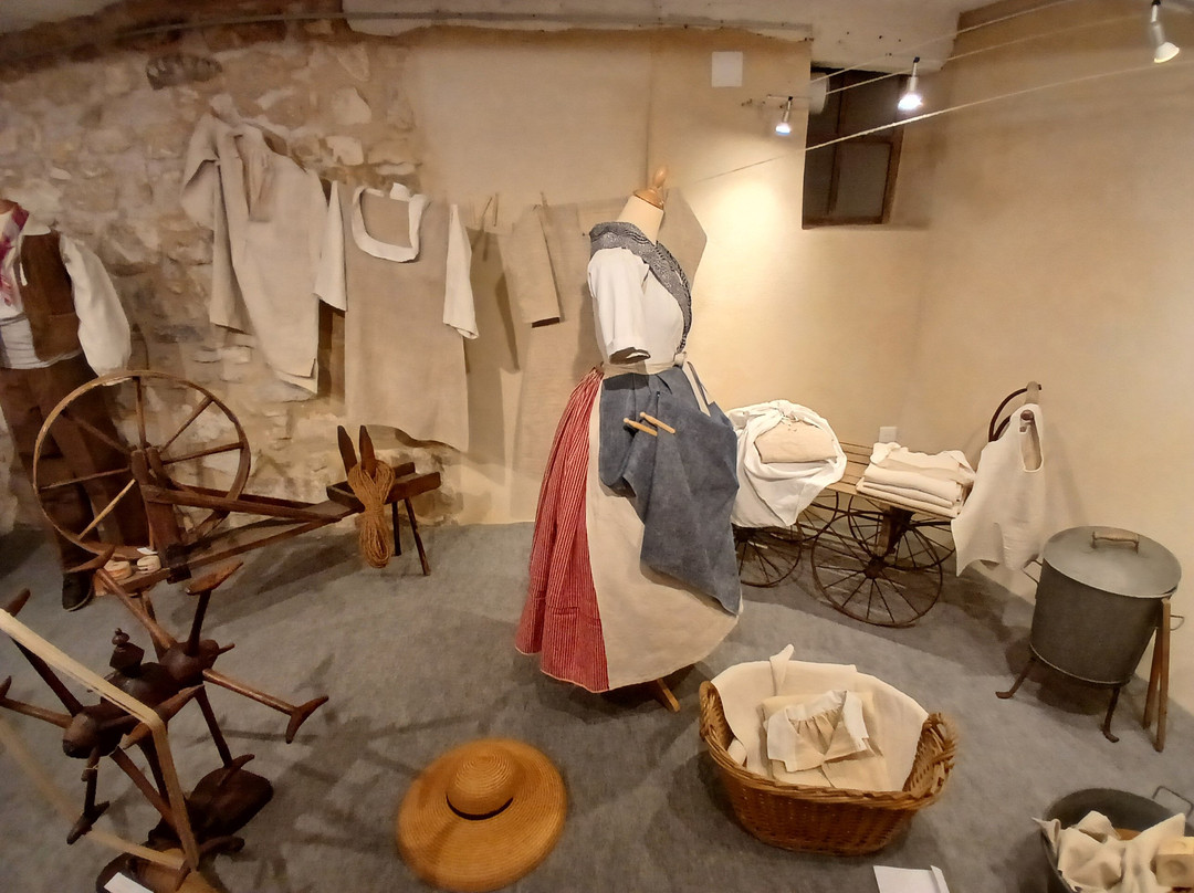 Conservatoire du Costume Comtadin-Pernes-les-Fontaines必去景点
