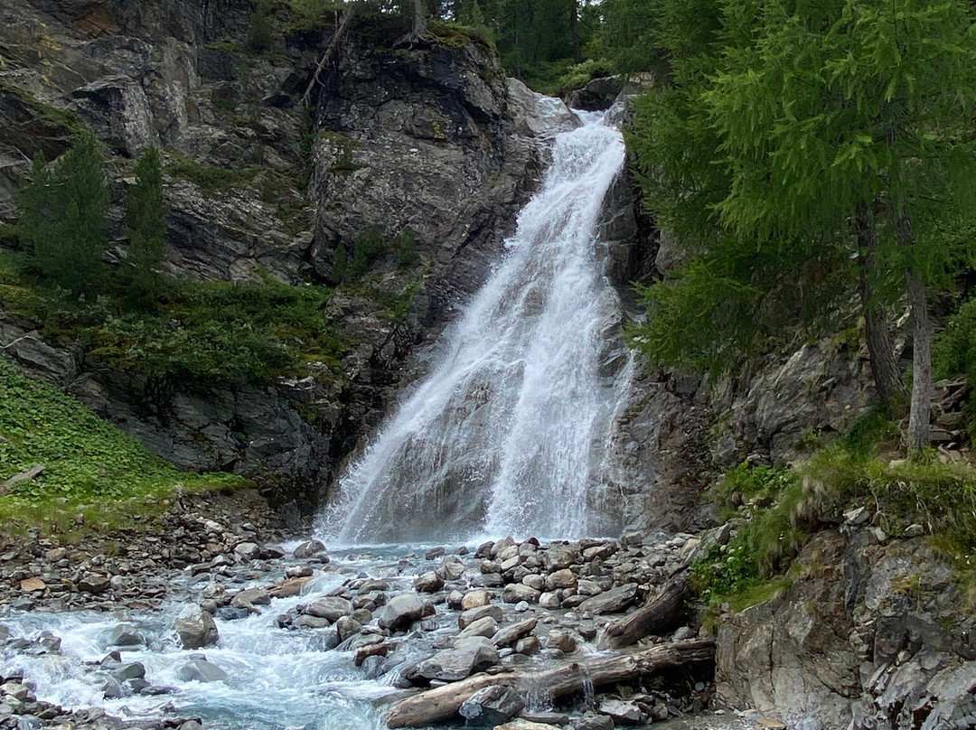 Cascata della Val Nera-利维尼奥必去景点