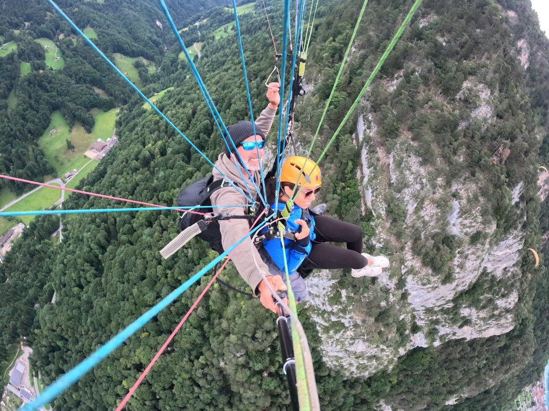 AlpinAir Paragliding-因特拉肯必去景点