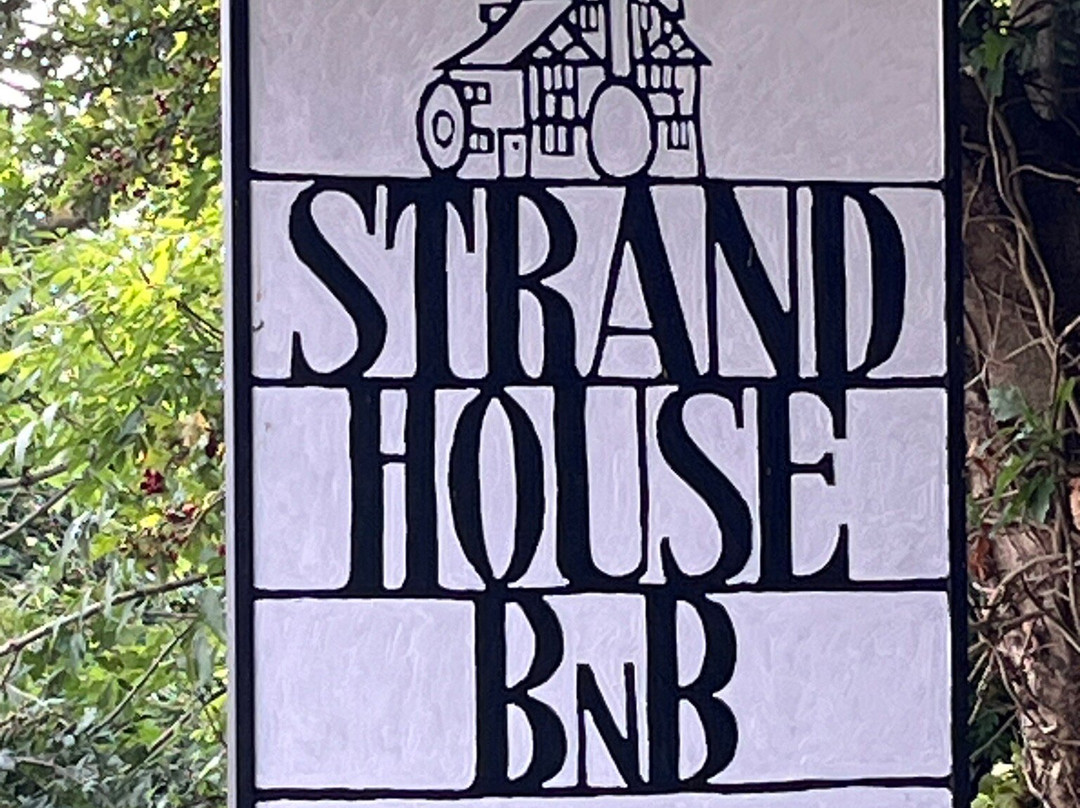 Strand House主图