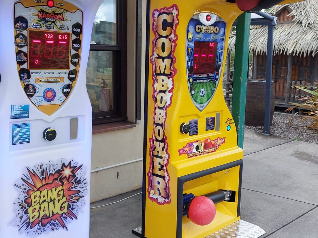 Adventure Golf Island-丹弗姆林必去景点