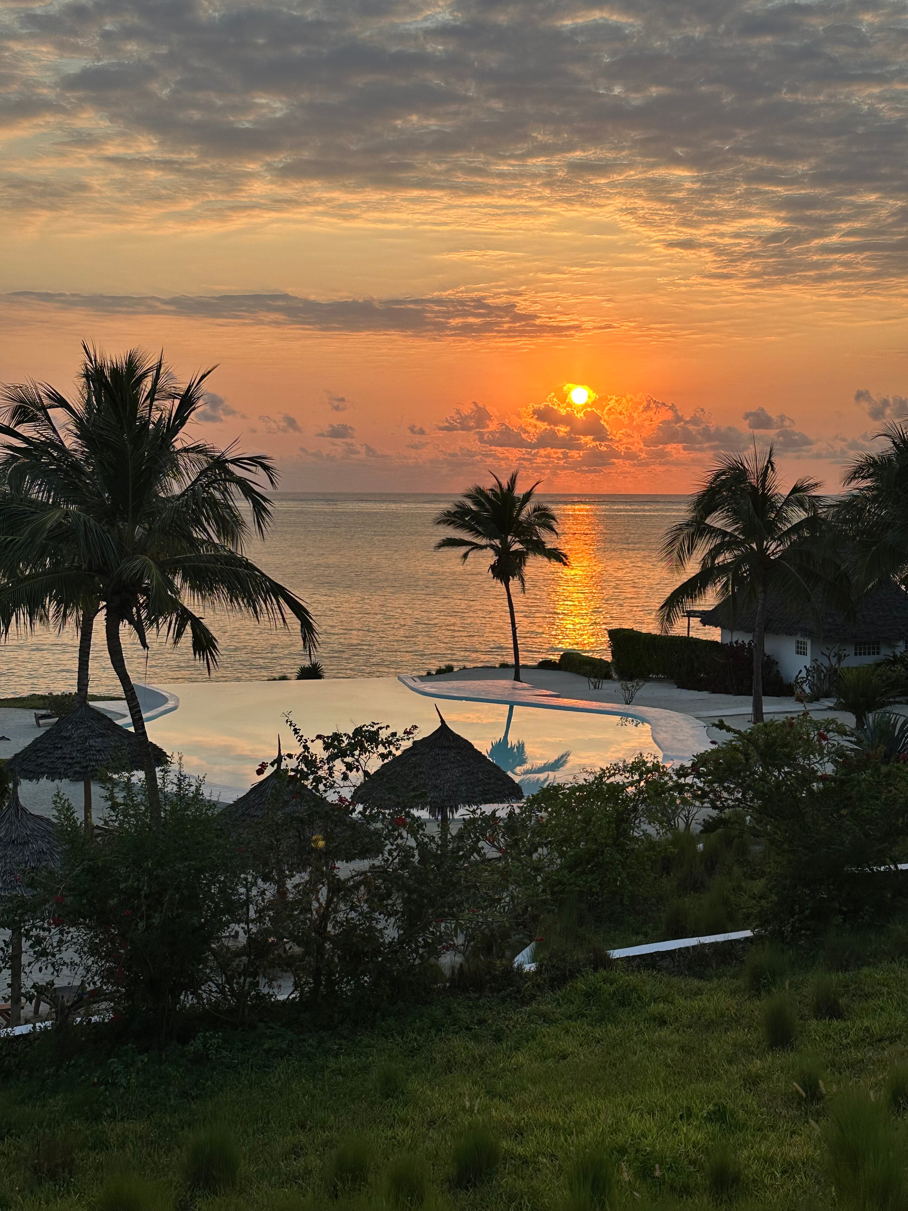 Zanbluu Beach Hotel-浴室