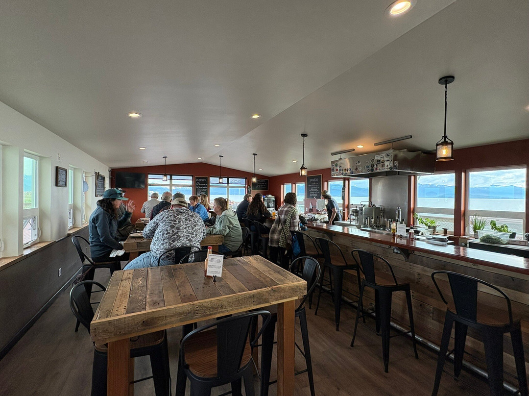 Broken Oar Oyster Bar