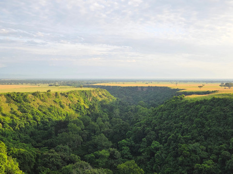 EBS TOURS AND SAFARIS-坎帕拉必去景点