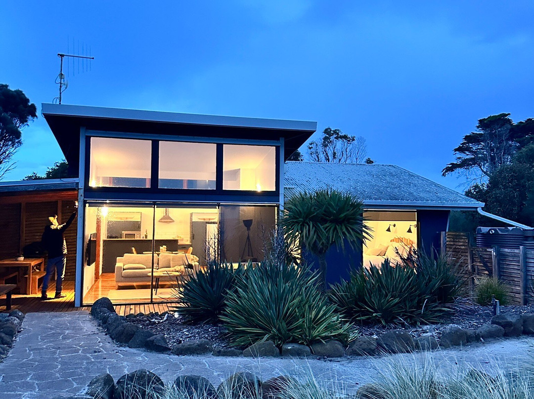 西湾海滨度假酒店主图