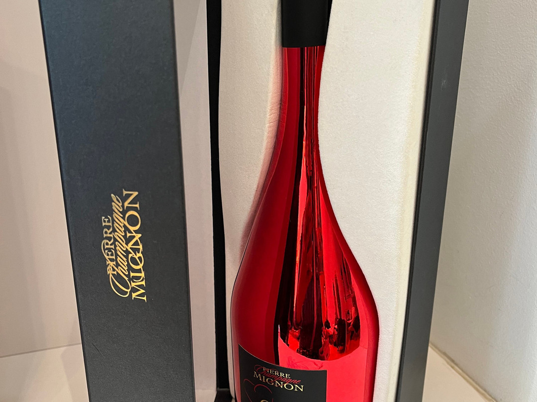 Champagne Pierre Mignon-埃佩尔内必去景点