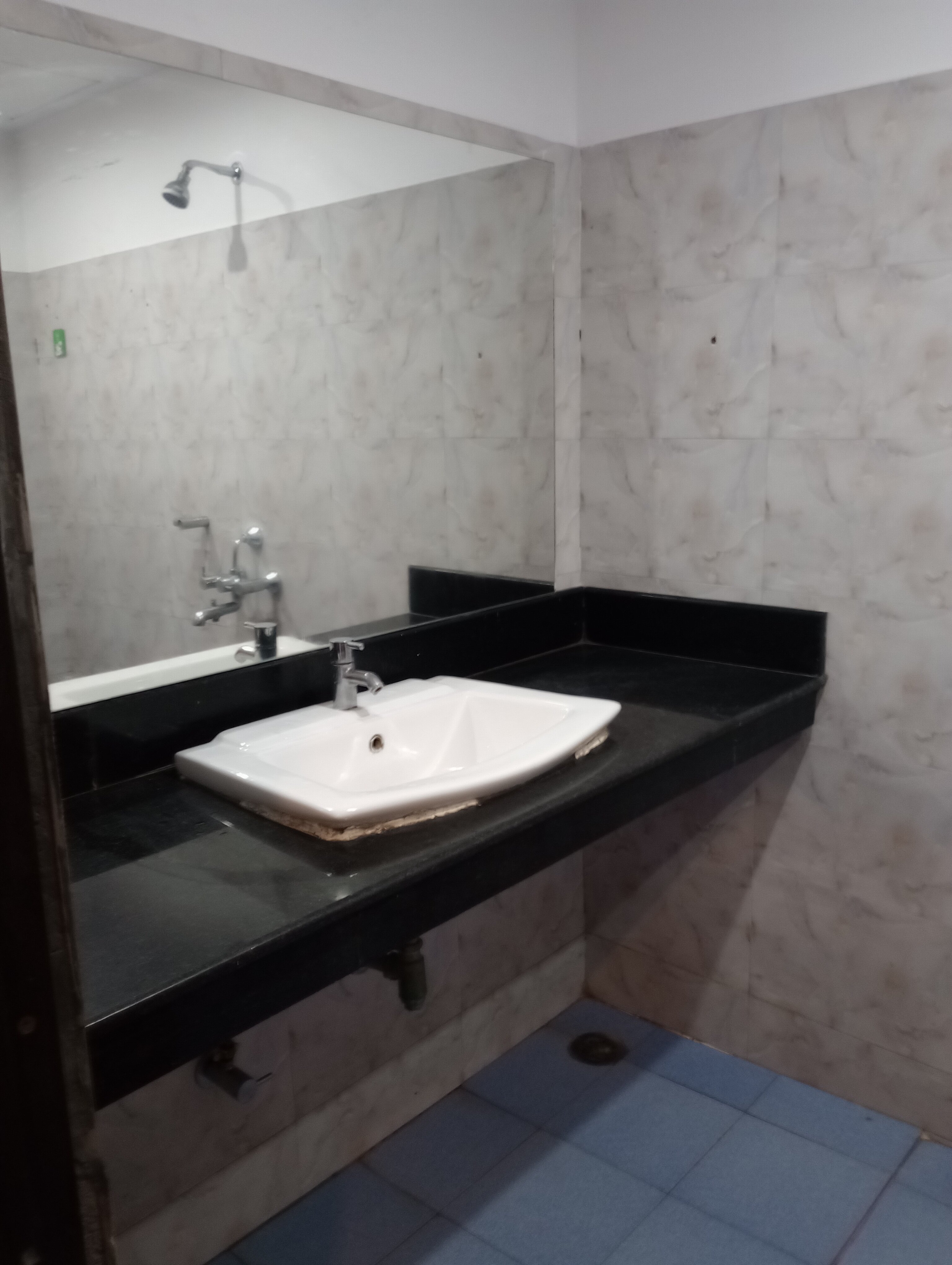 Pearl Park Beach Resort-浴室