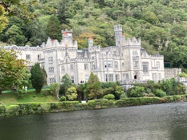 Corporate Cars Galway Chauffeurs-戈尔韦必去景点