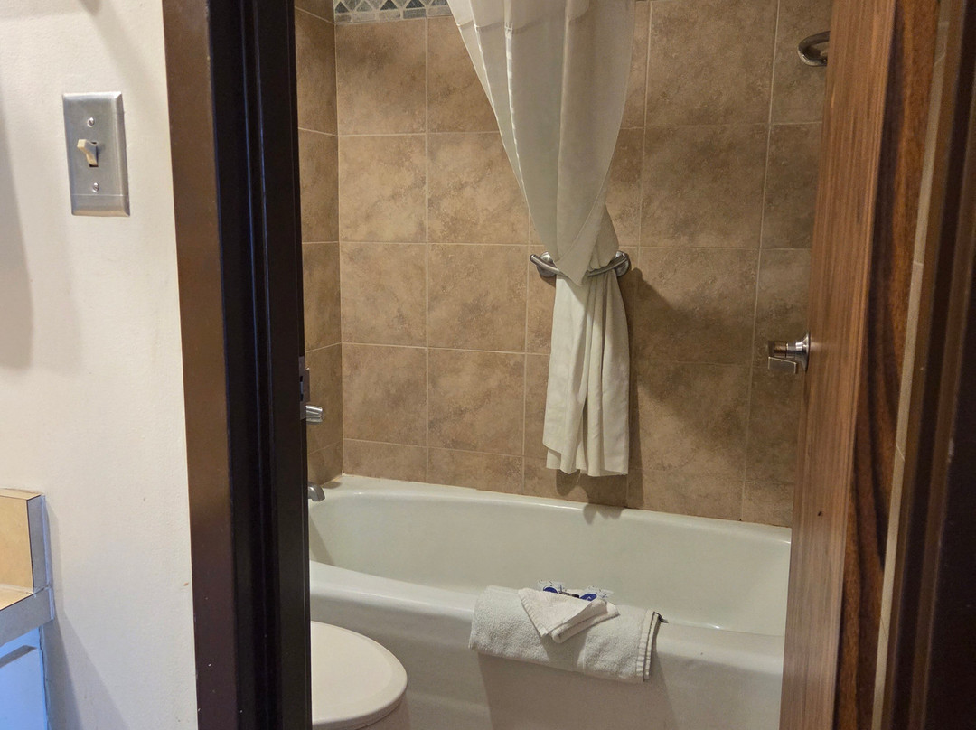 Western Inn and Suites主图