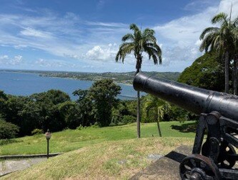 Barefoot Adventures TT-西班牙港必去景点