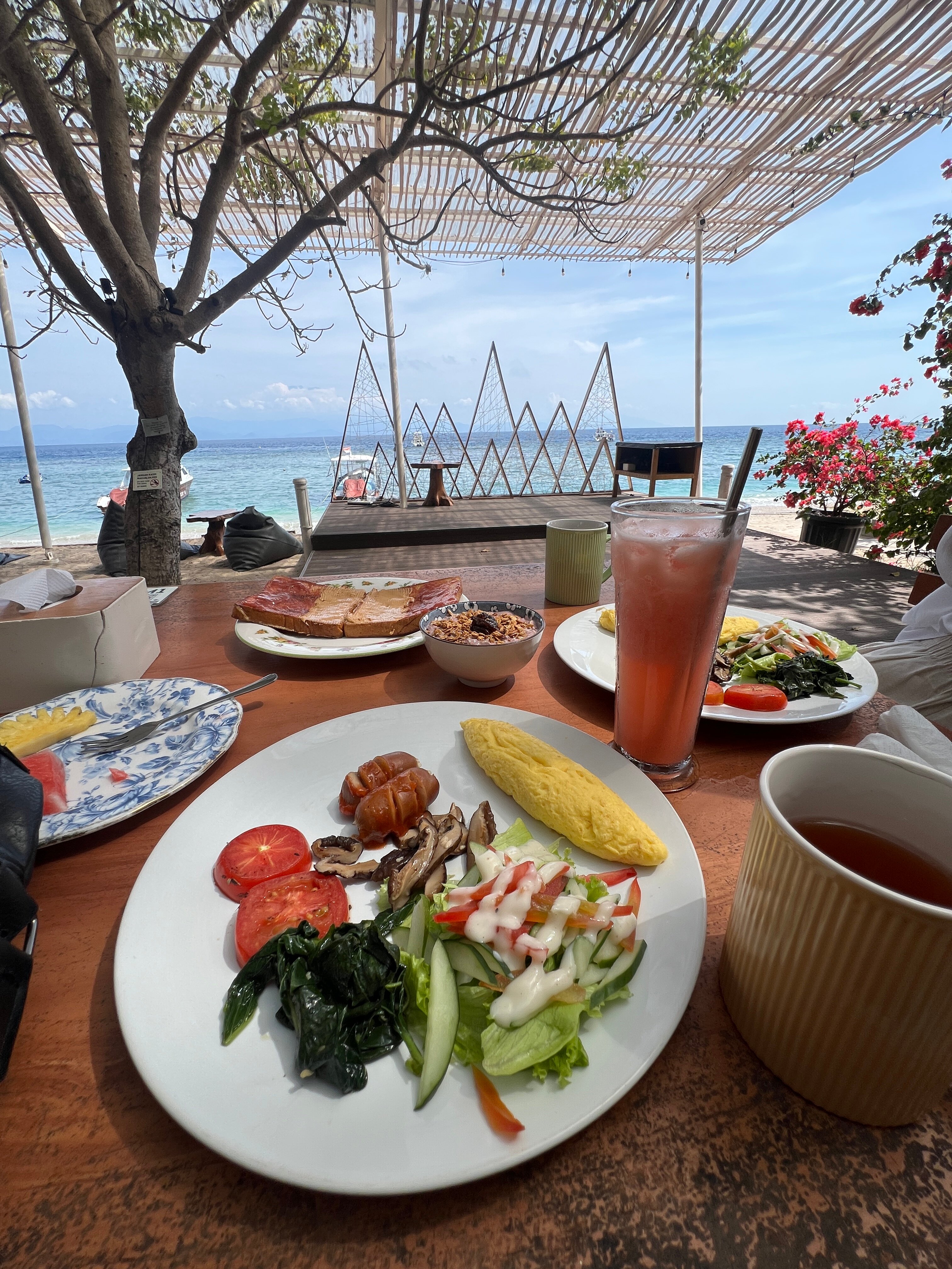 Mambo Beach Resort-官方