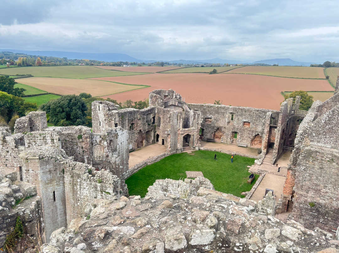 Raglan Castle-Raglan必去景点