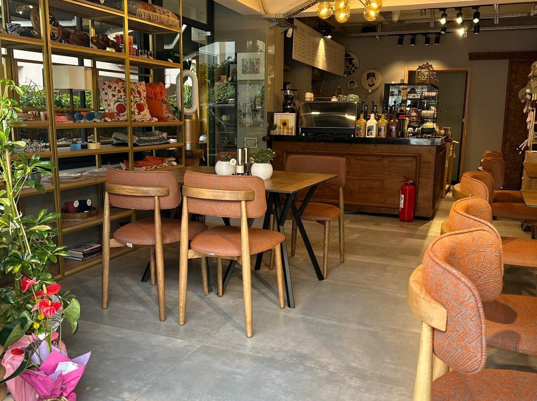 Siestita Cafe & Lounge