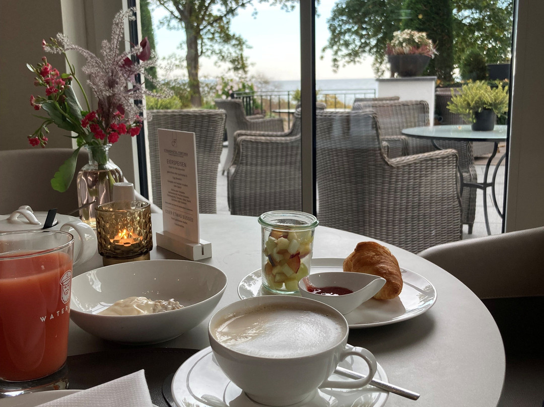 芳塔纳斯特瑞德酒店主图