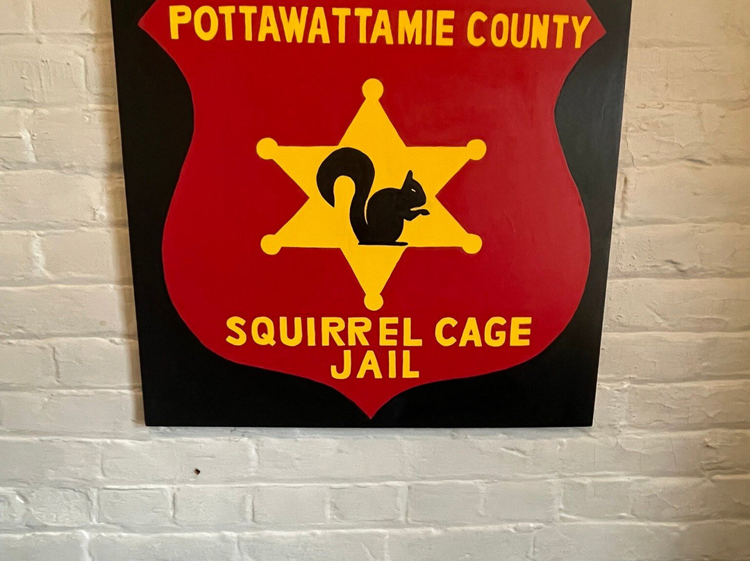 Squirrel Cage Jail-康瑟尔布拉夫斯必去景点