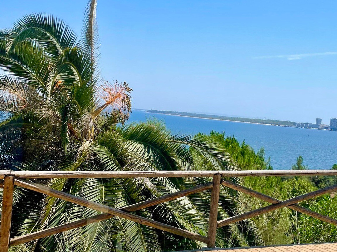 Figueirinha Beach-Portinho da Arrabida必去景点