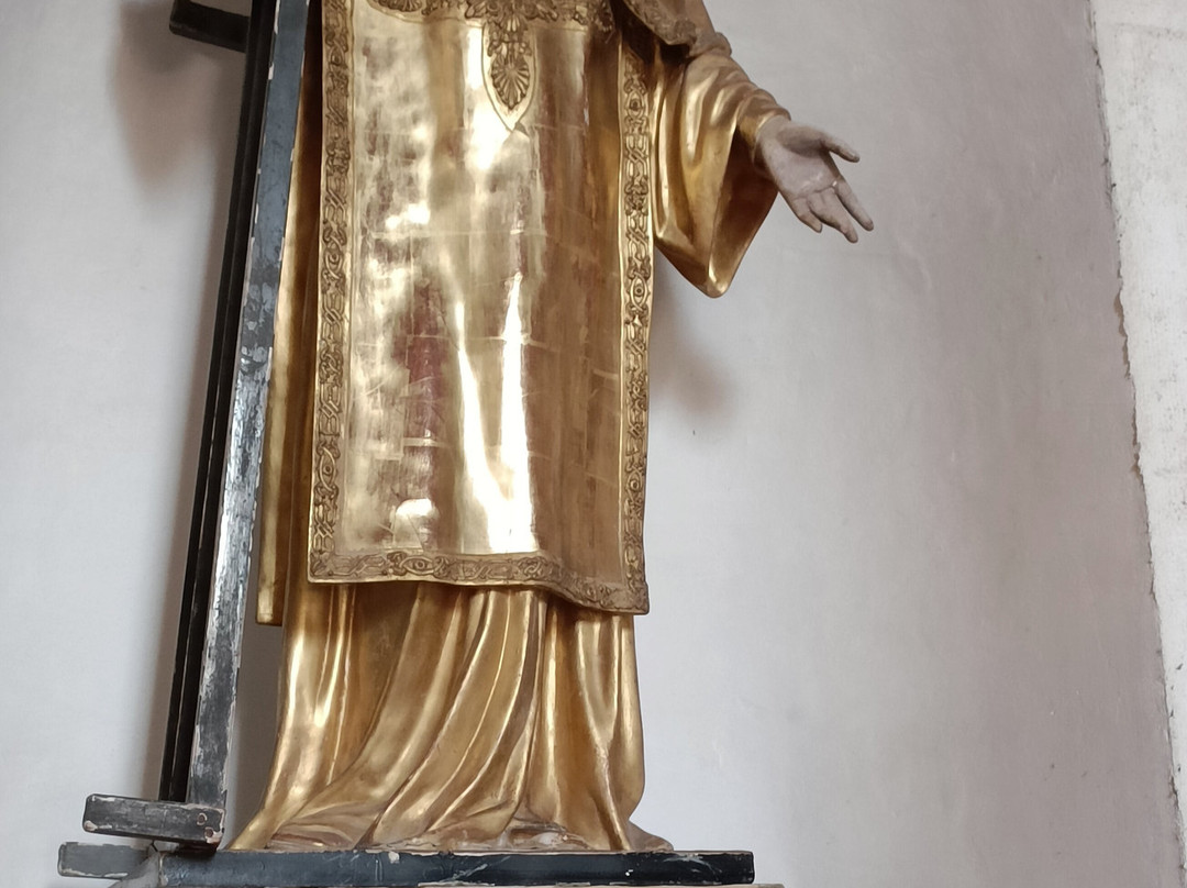 Eglise Saint-Michel-Roussillon必去景点